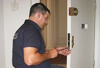 Berkeley Lock And Locksmith Berkeley, IL 708-290-9003 - locksmith-10